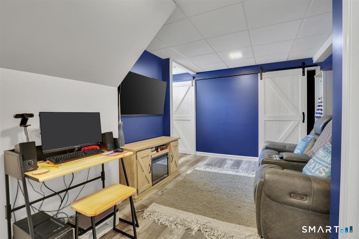 26 Lake Boulevard East Hampton CT 06424