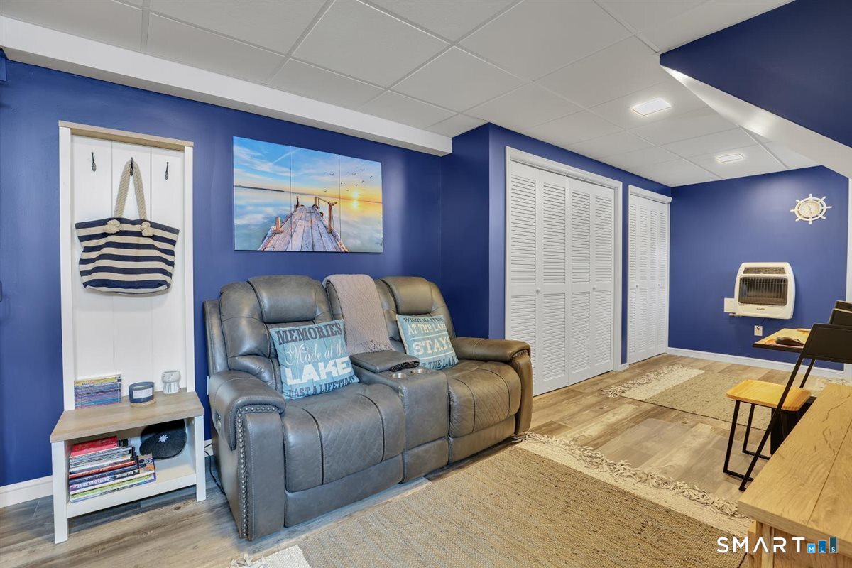 26 Lake Boulevard East Hampton CT 06424