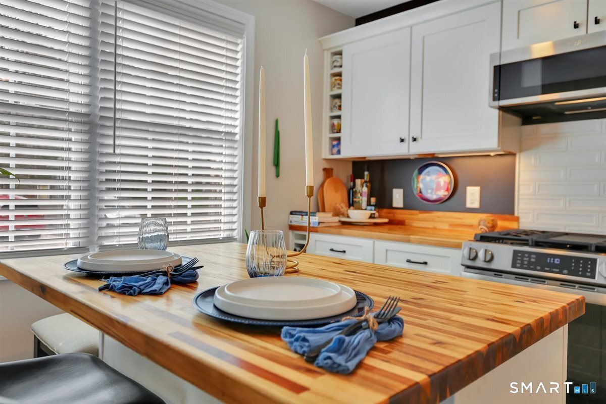 26 Lake Boulevard East Hampton CT 06424