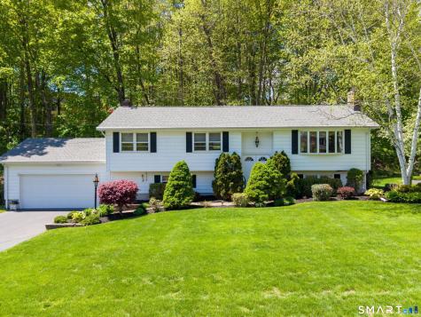 253 Braeside Drive Hamden CT 06514