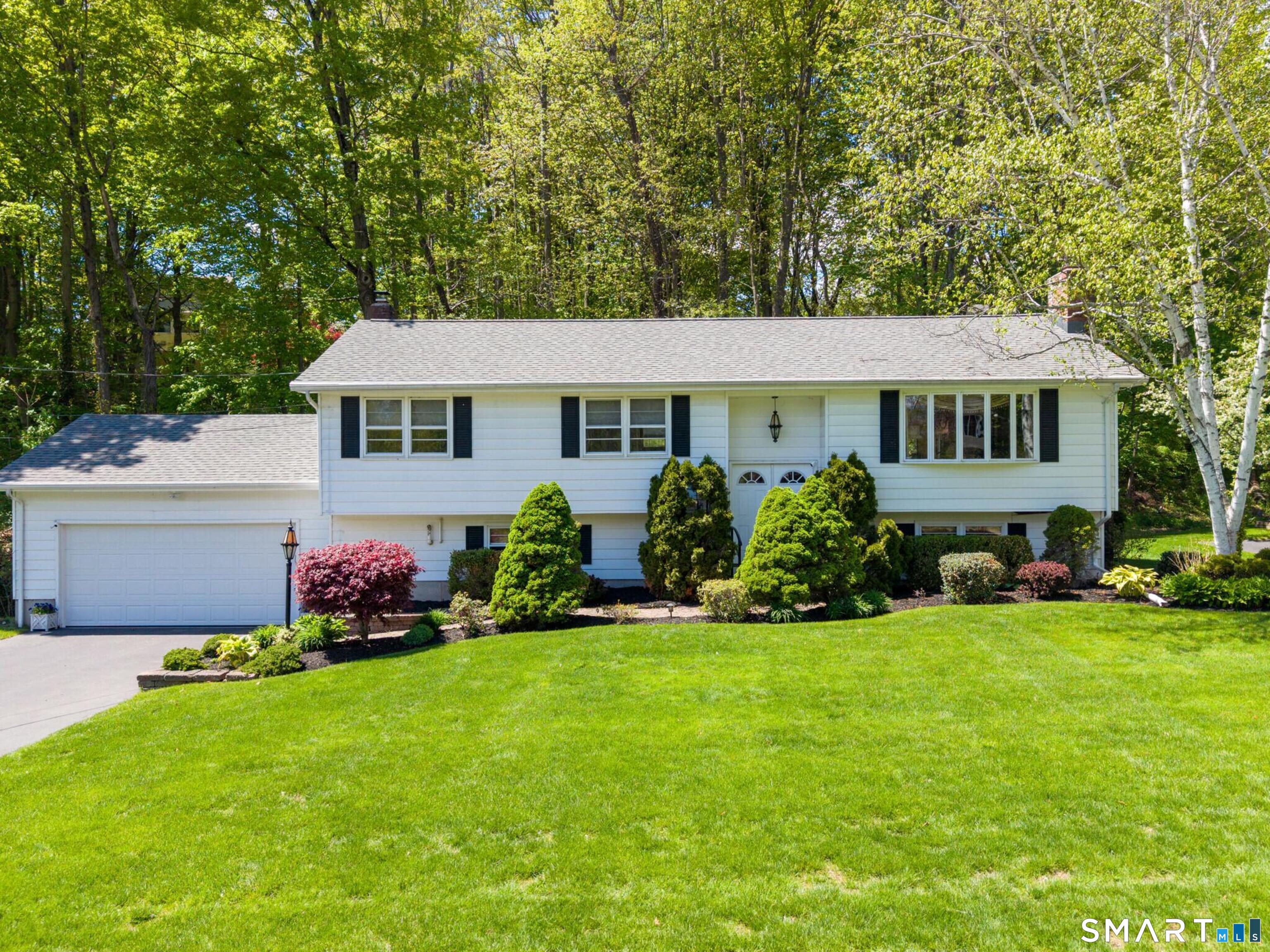 253 Braeside Drive Hamden CT 06514