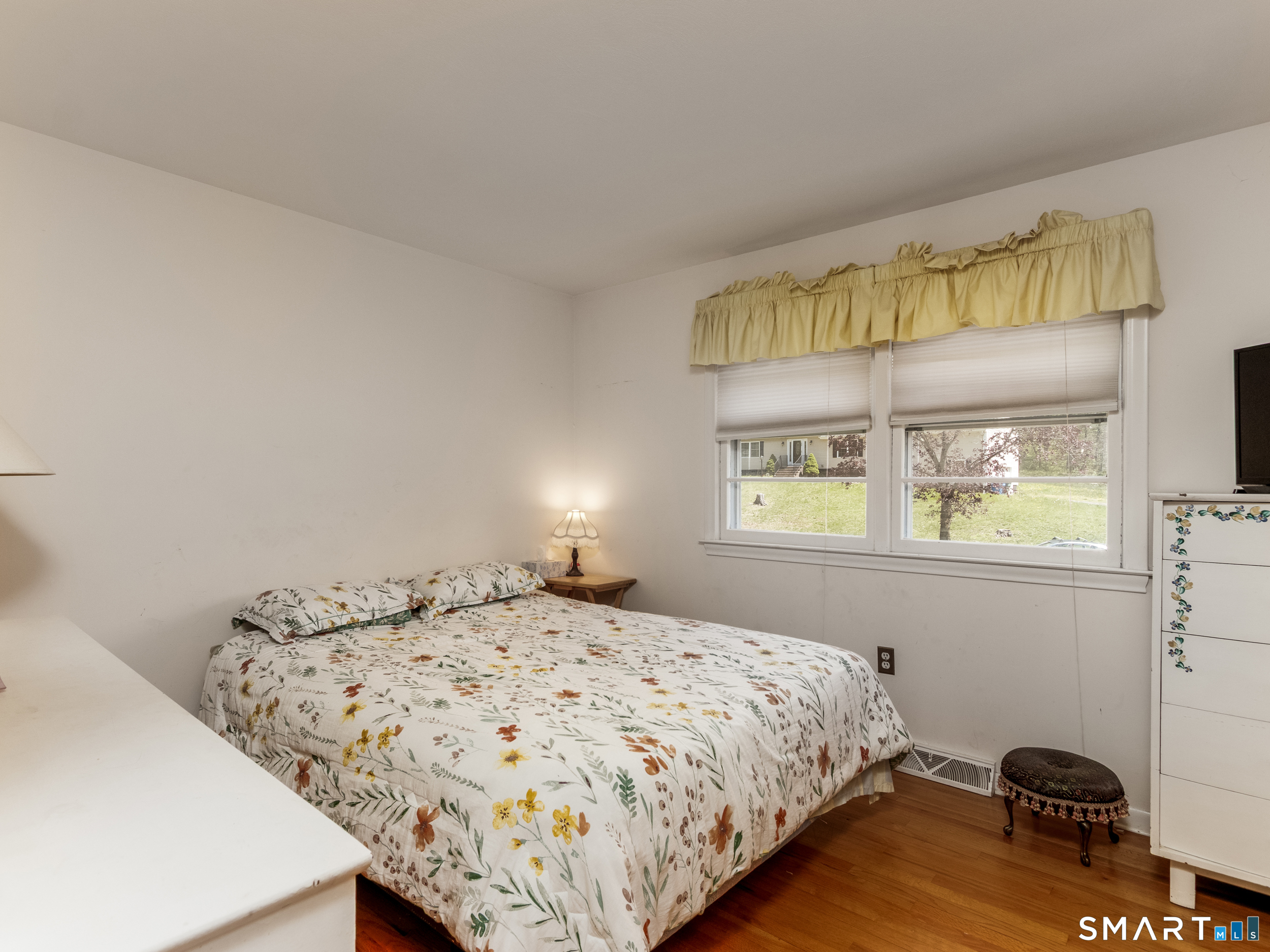 253 Braeside Drive Hamden CT 06514