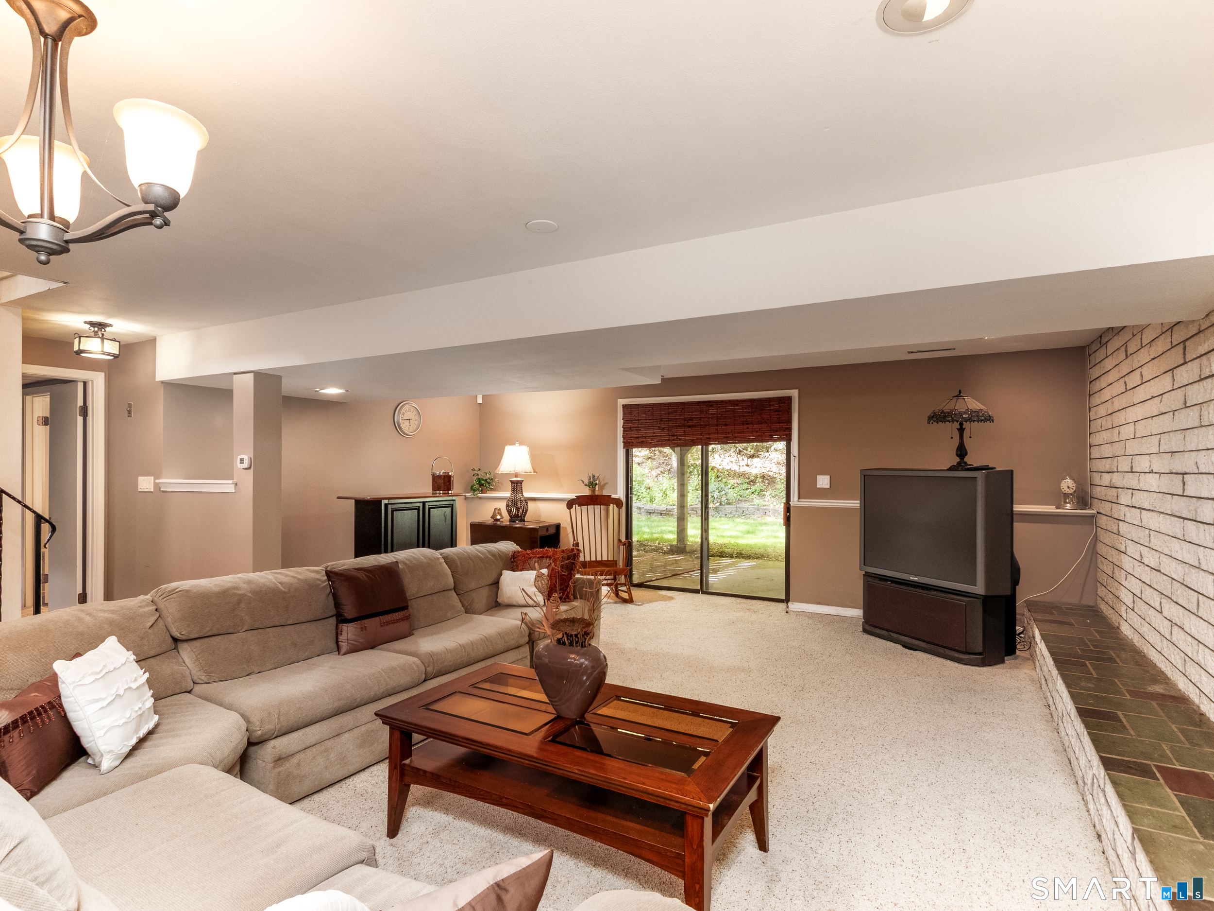 253 Braeside Drive Hamden CT 06514
