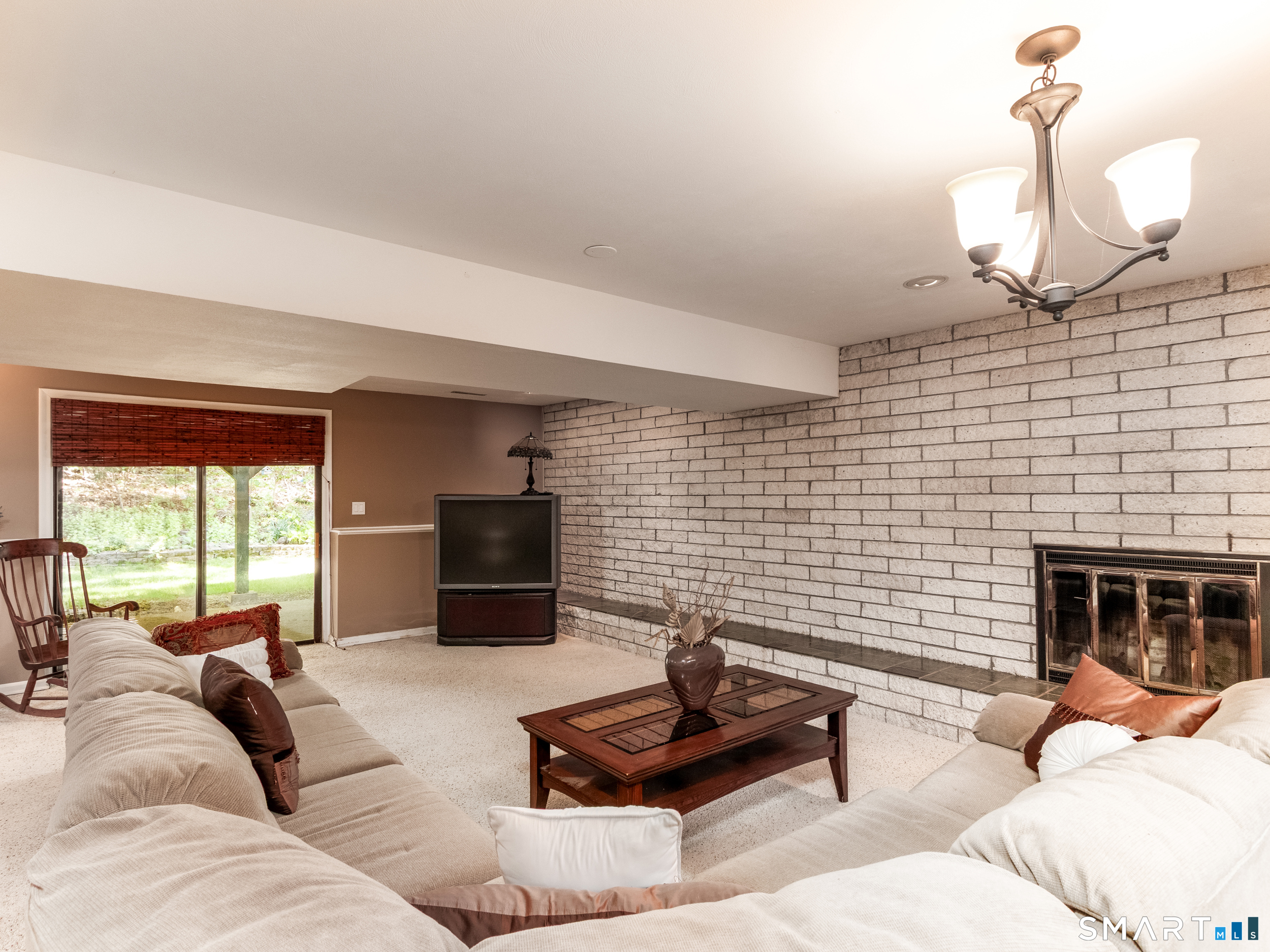253 Braeside Drive Hamden CT 06514