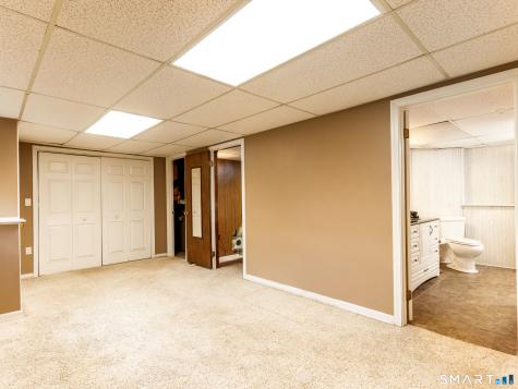253 Braeside Drive Hamden CT 06514