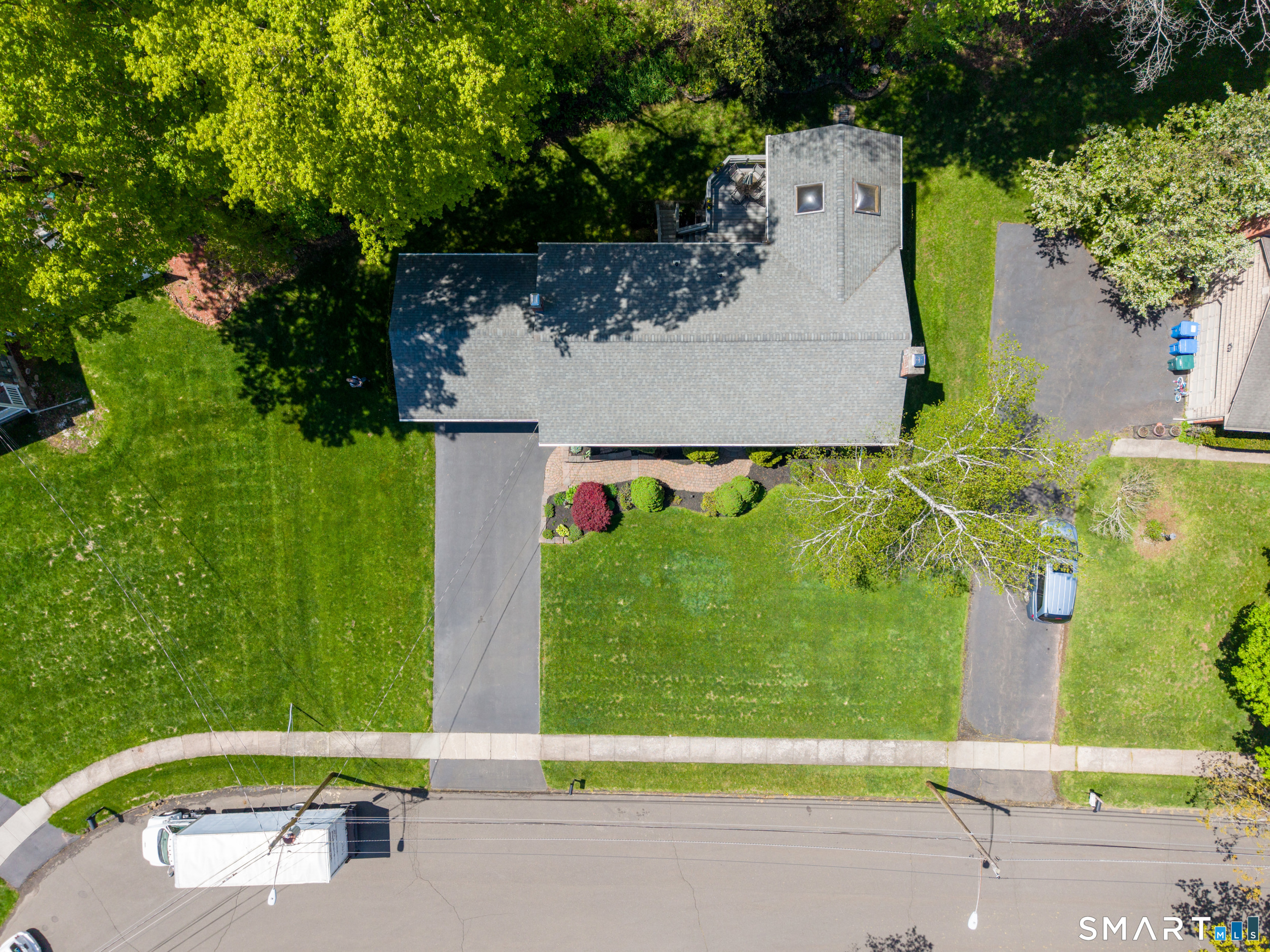 253 Braeside Drive Hamden CT 06514