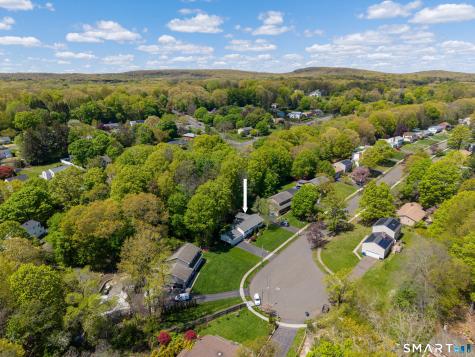 253 Braeside Drive Hamden CT 06514