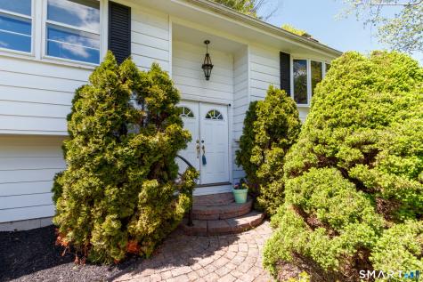 253 Braeside Drive Hamden CT 06514