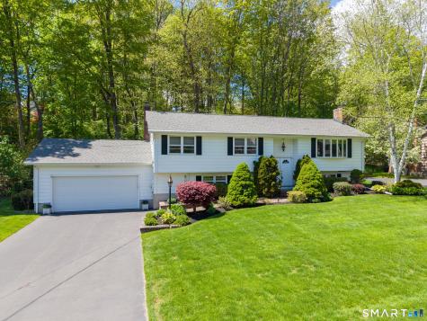 253 Braeside Drive Hamden CT 06514