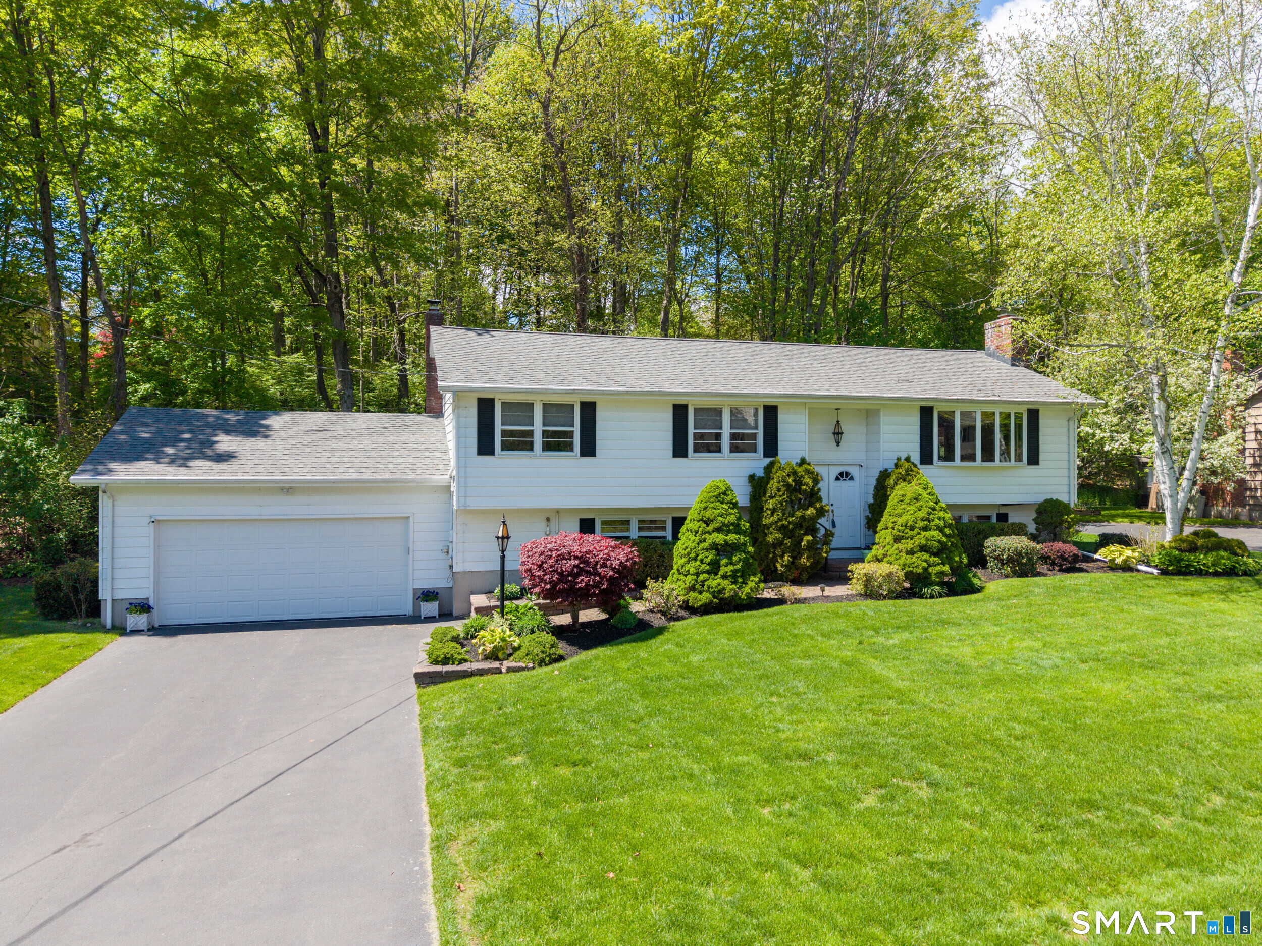 253 Braeside Drive Hamden CT 06514