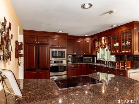 253 Braeside Drive Hamden CT 06514