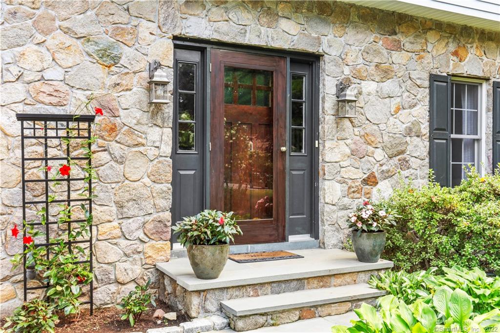 16 Bissell Lane Norwalk CT 06850