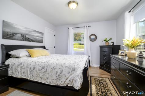 366 Brookside Drive Fairfield CT 06824
