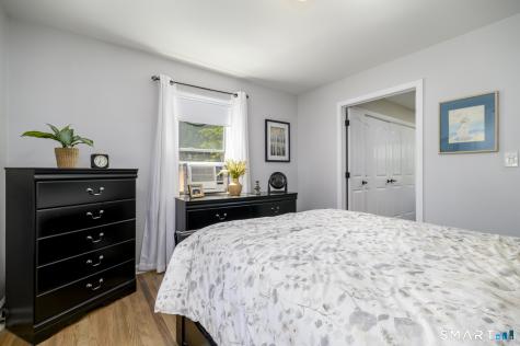 366 Brookside Drive Fairfield CT 06824