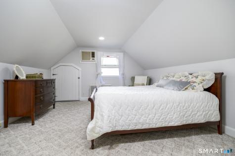 366 Brookside Drive Fairfield CT 06824
