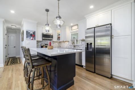 366 Brookside Drive Fairfield CT 06824