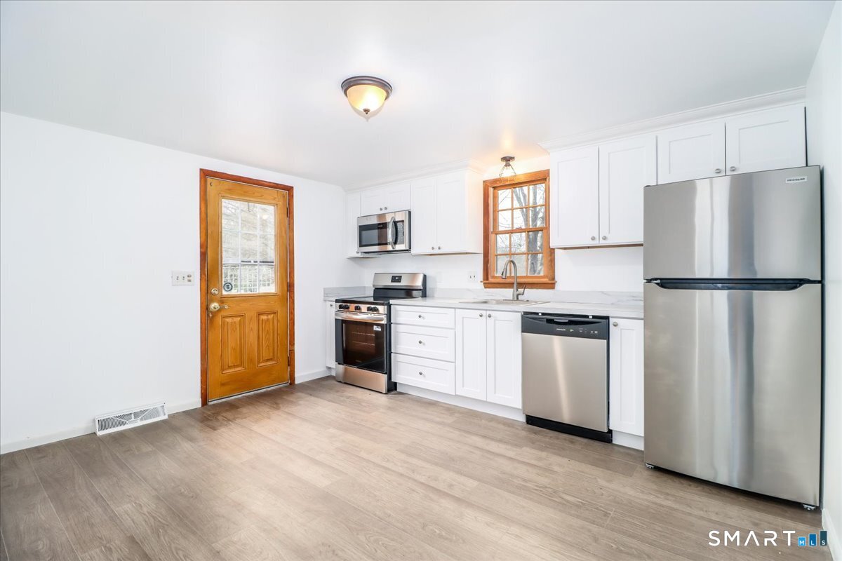 10 Bonnybrook Drive New Milford CT 06776