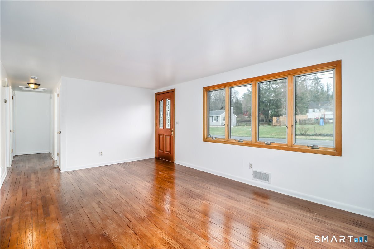 10 Bonnybrook Drive New Milford CT 06776