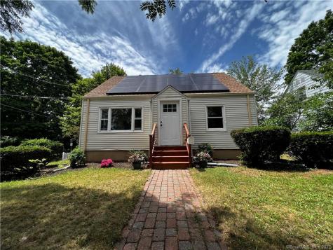 72 Carleton Street Hamden CT 06517