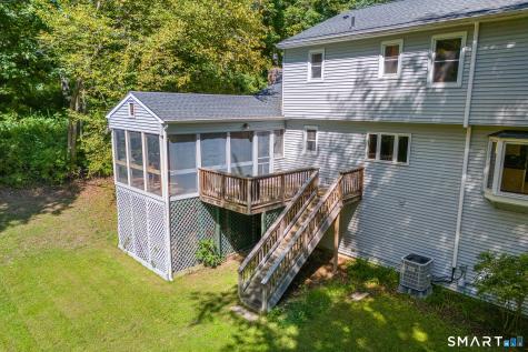 10 Strid Lane New Milford CT 06755