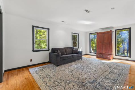 10 Strid Lane New Milford CT 06755