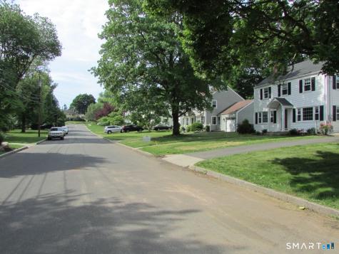 7 Owings Road West Hartford CT 06107
