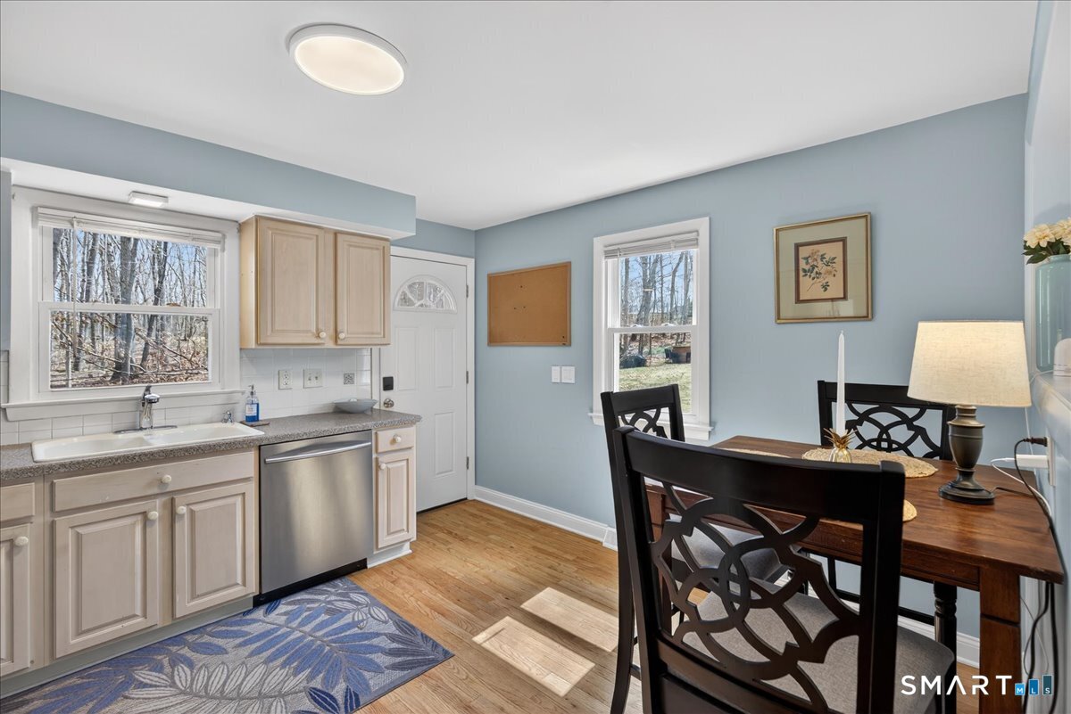 595 Laurel Street East Haven CT 06512