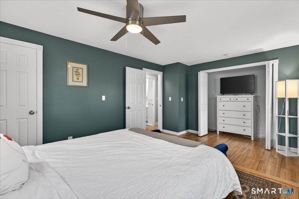 595 Laurel Street East Haven CT 06512