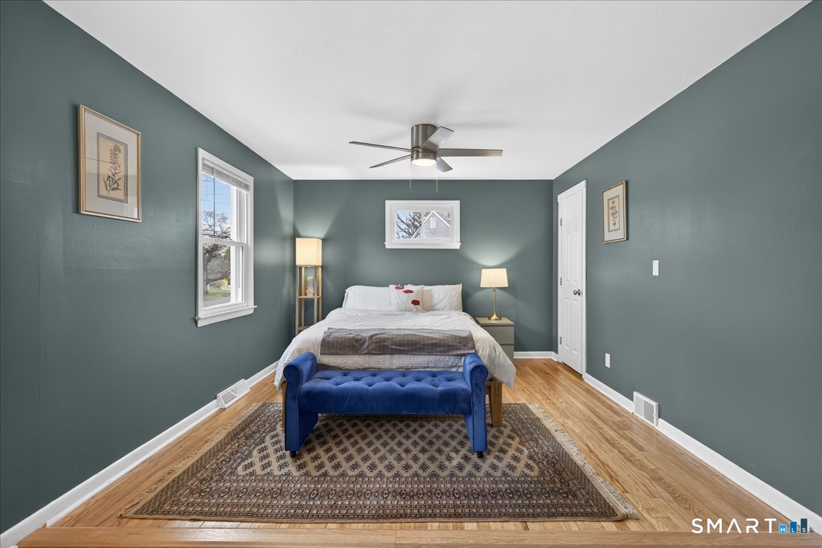 595 Laurel Street East Haven CT 06512