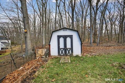 595 Laurel Street East Haven CT 06512