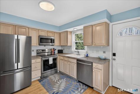 595 Laurel Street East Haven CT 06512