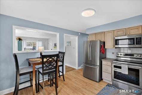595 Laurel Street East Haven CT 06512