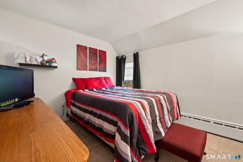 3 Flower Street Middletown CT 06457