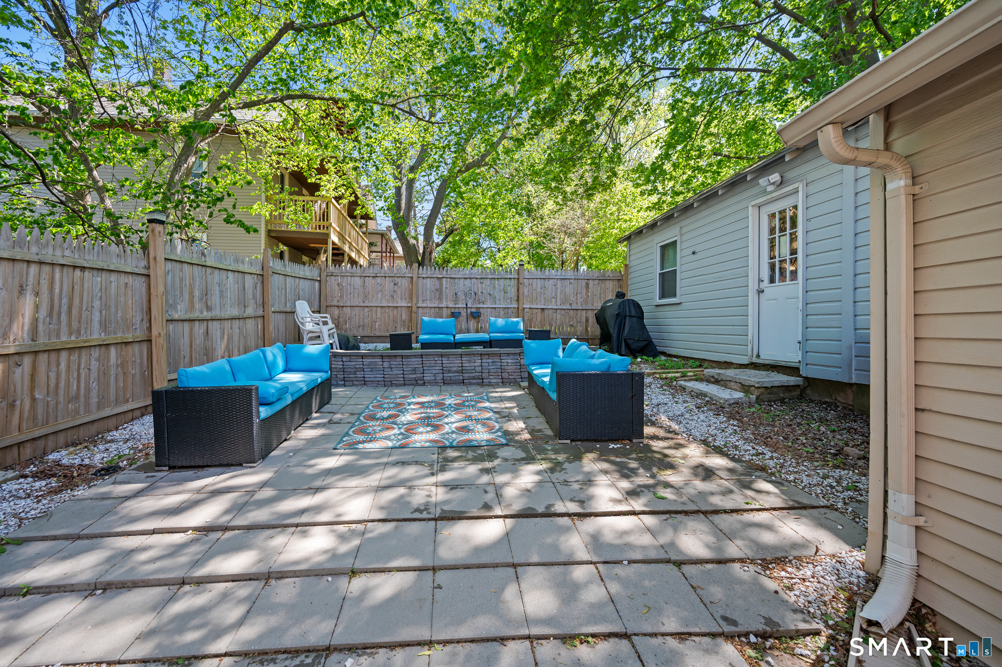 3 Flower Street Middletown CT 06457