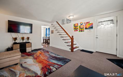 3 Flower Street Middletown CT 06457