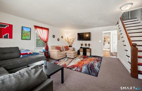 3 Flower Street Middletown CT 06457