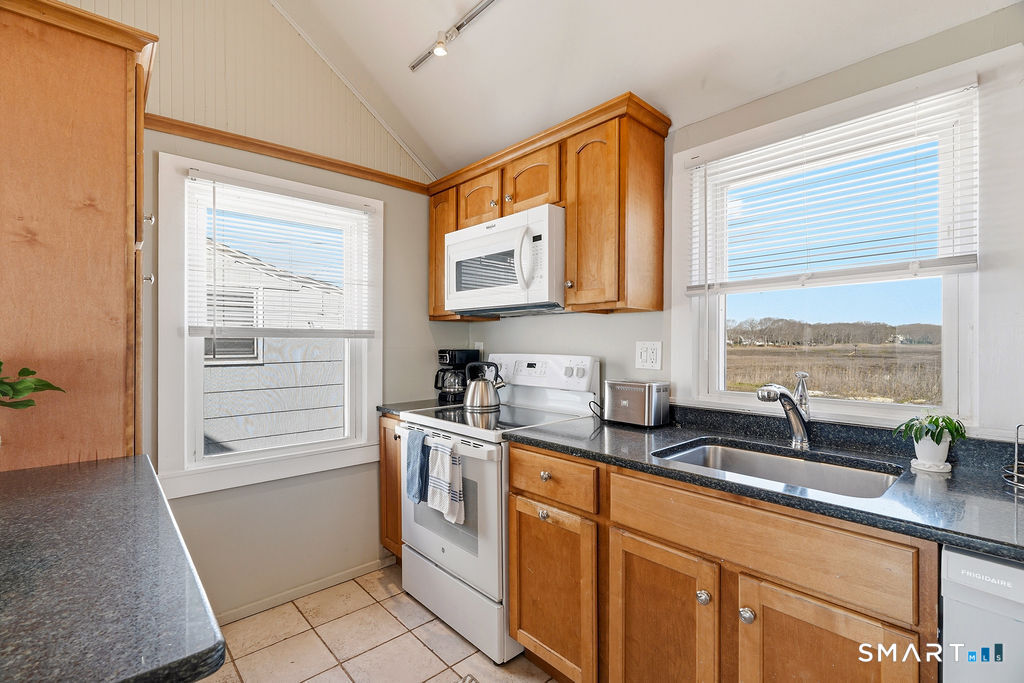74 West End Drive Old Lyme CT 06371
