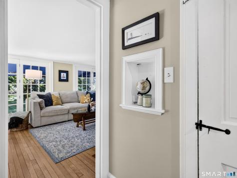 40 Niles Hill Road New London CT 06320