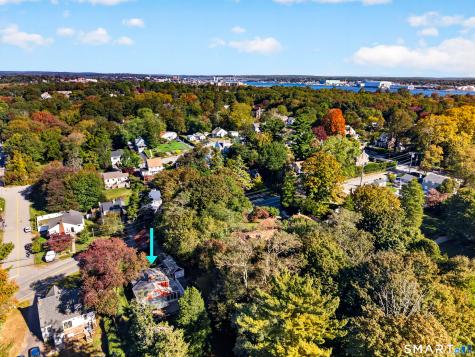 40 Niles Hill Road New London CT 06320