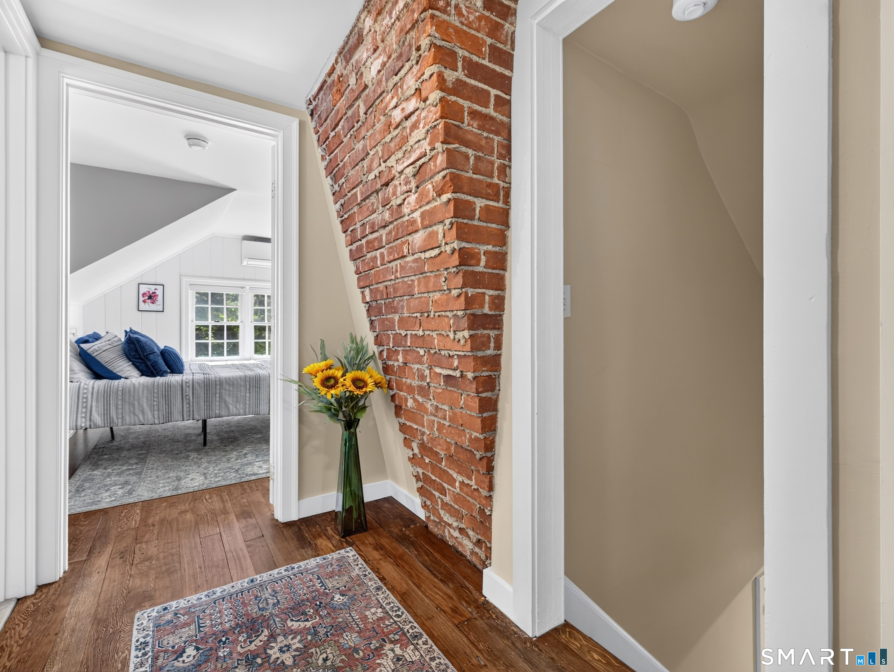 40 Niles Hill Road New London CT 06320
