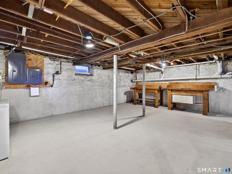 40 Niles Hill Road New London CT 06320