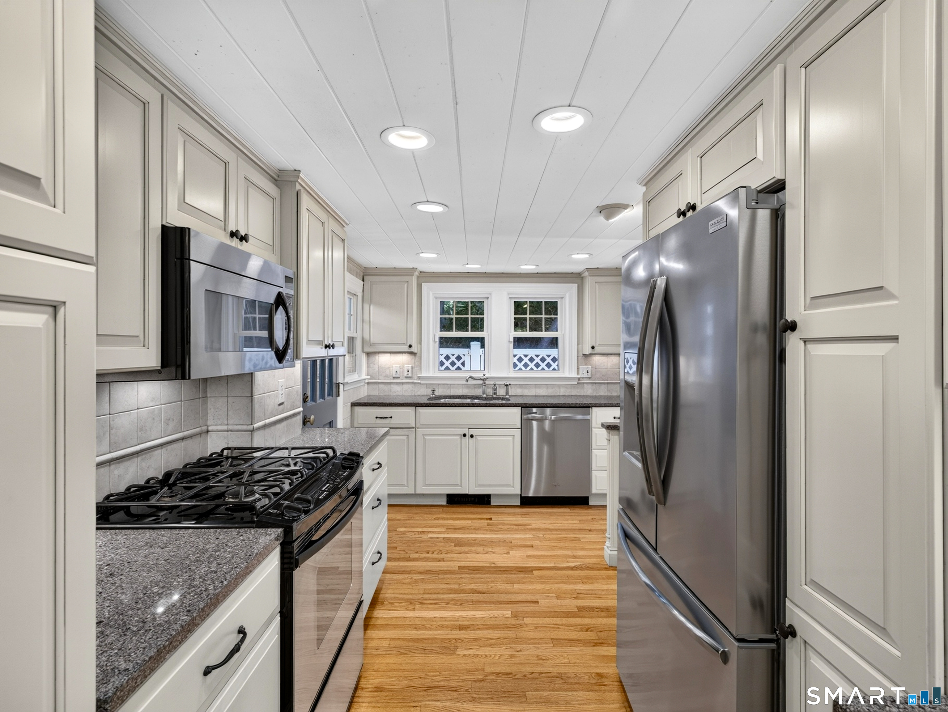 40 Niles Hill Road New London CT 06320