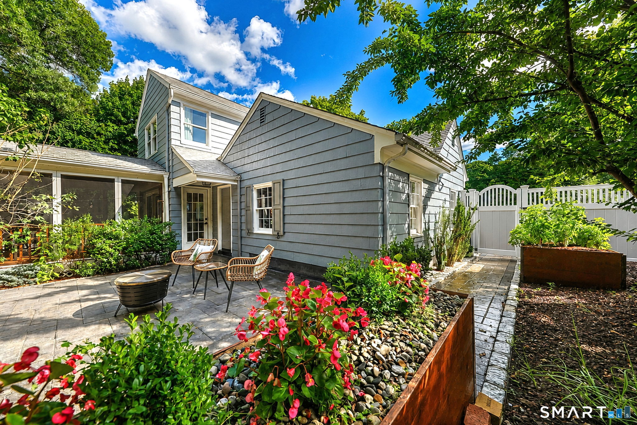 94 Jackson Road Hamden CT 06517