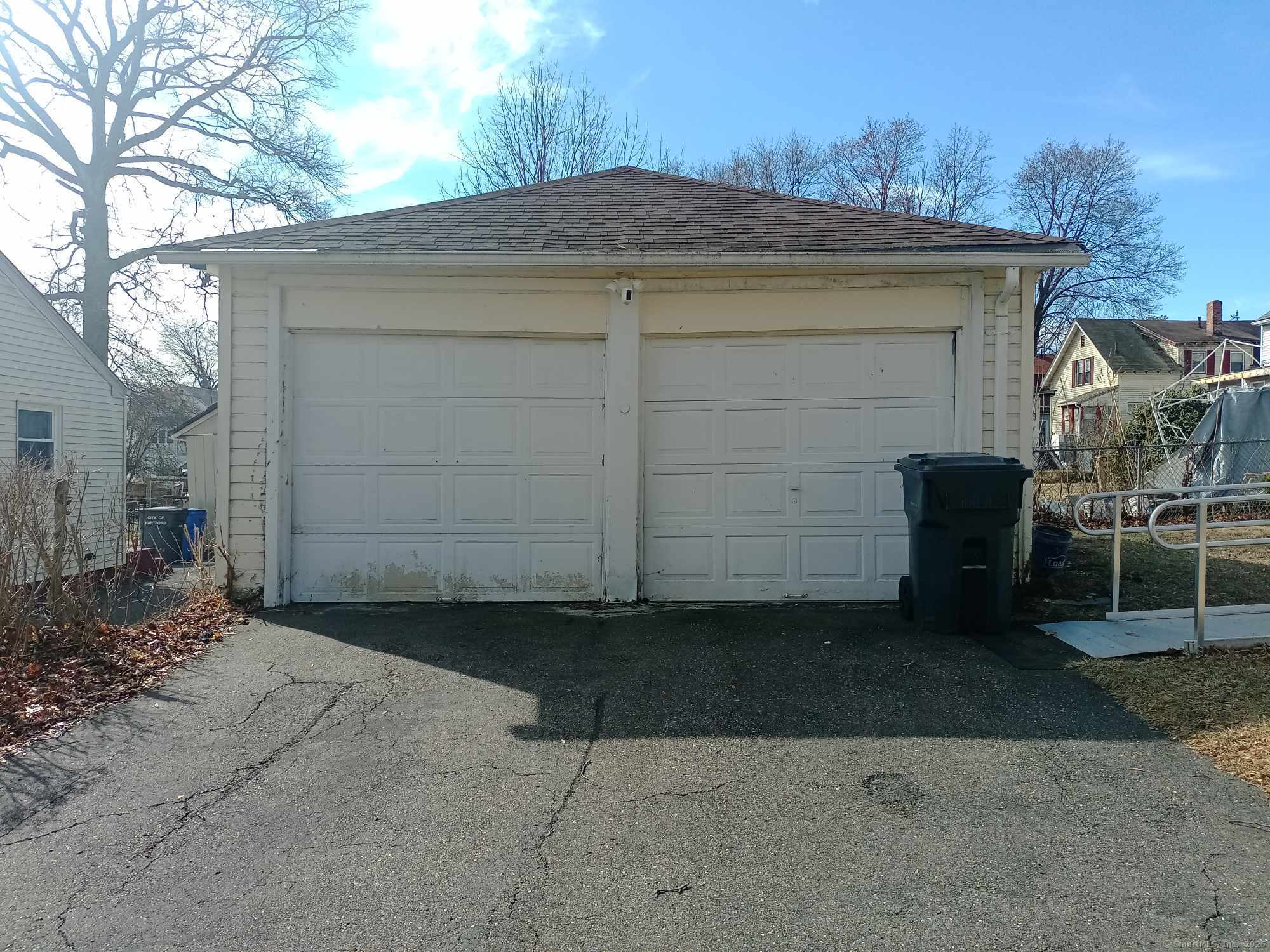 86 Hartland Street Hartford CT 06112