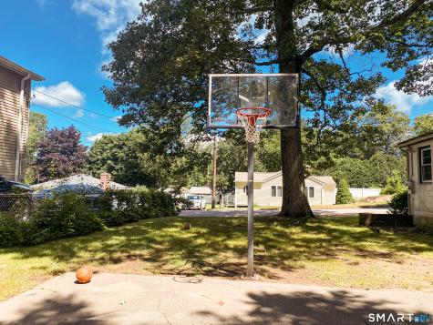 5 Seminole Trail East Hampton CT 06424