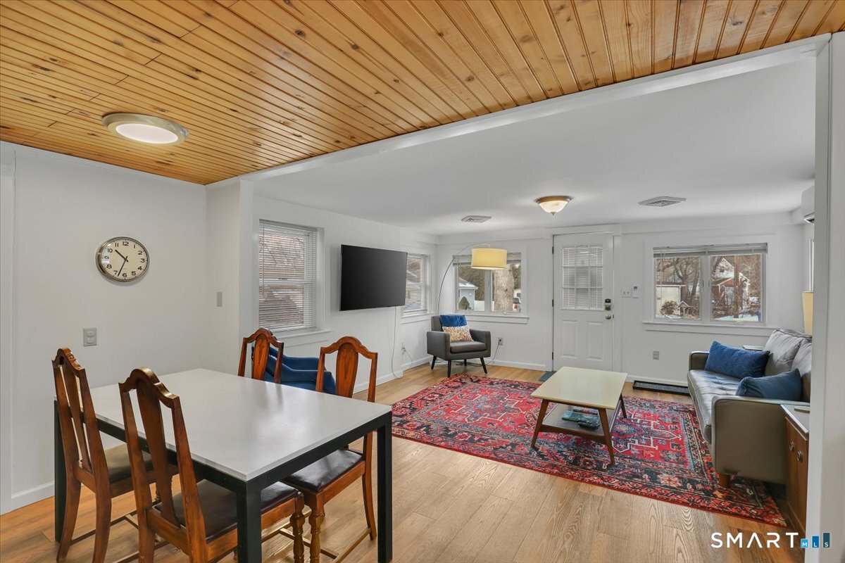 5 Seminole Trail East Hampton CT 06424