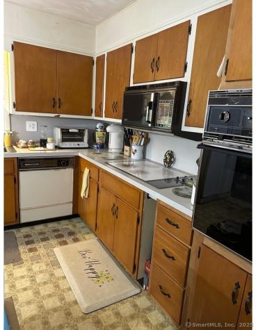 437 Middle Road Turnpike Woodbury CT 06798