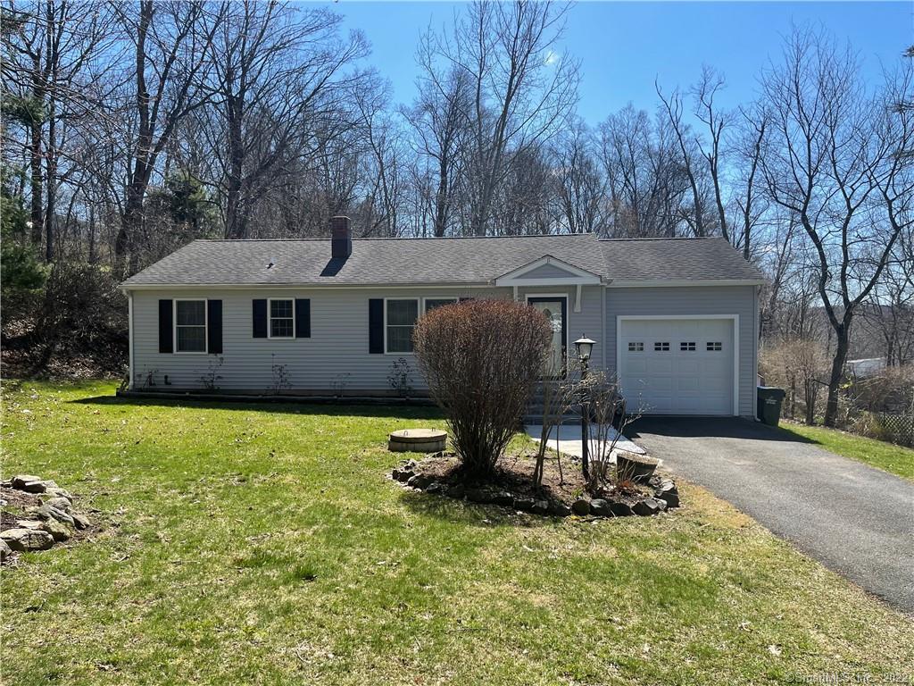 11 Jeanette Road Danbury CT 06811