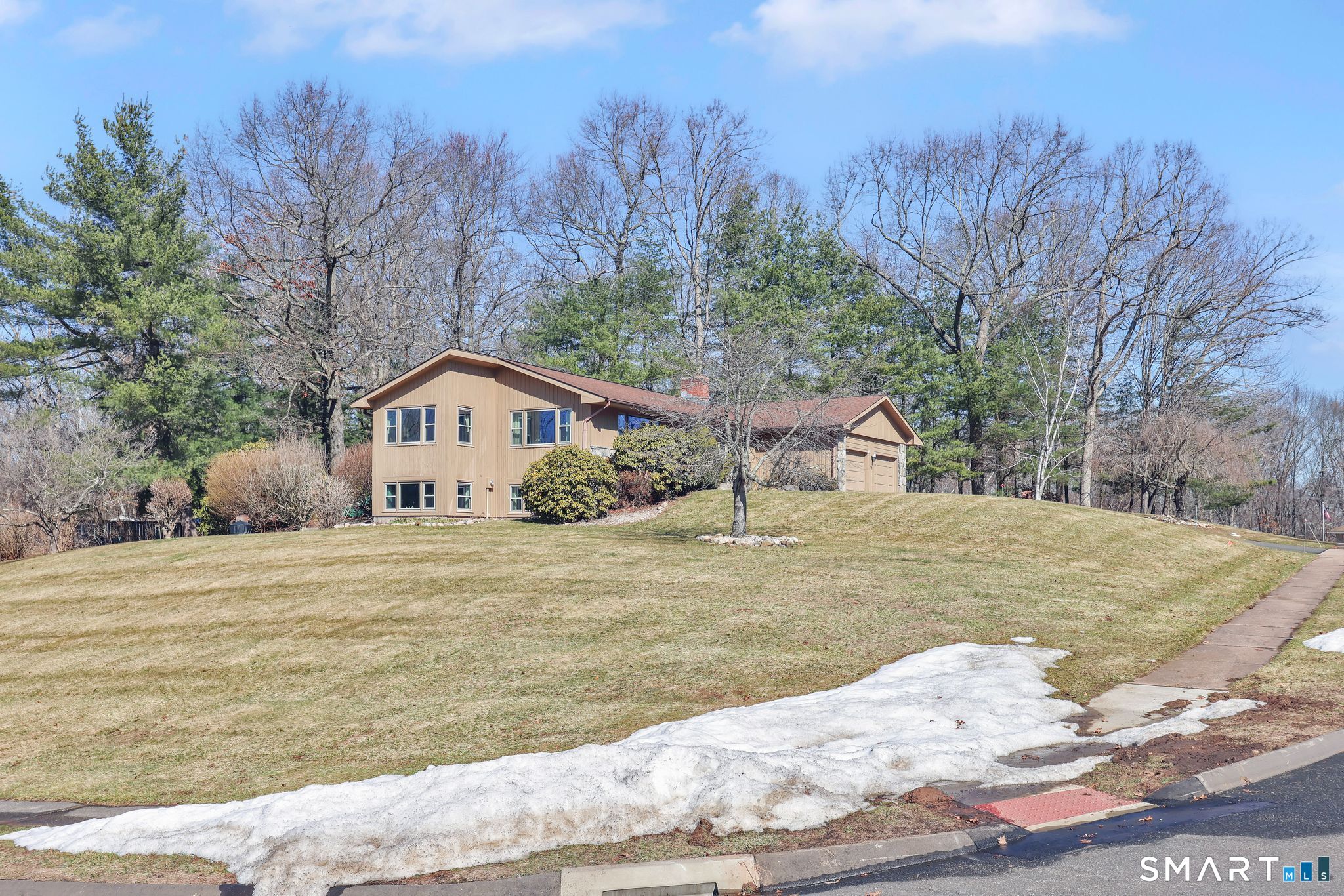 11 Mara Trail South Windsor CT 06074