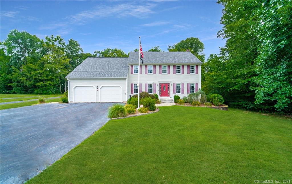 8 Hitching Post Drive Wallingford CT 06492